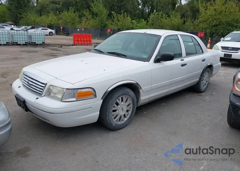 2003 Ford Crown Victoria Lx z USA, uszkodzony, nr VIN 2FAFP74W13X215024